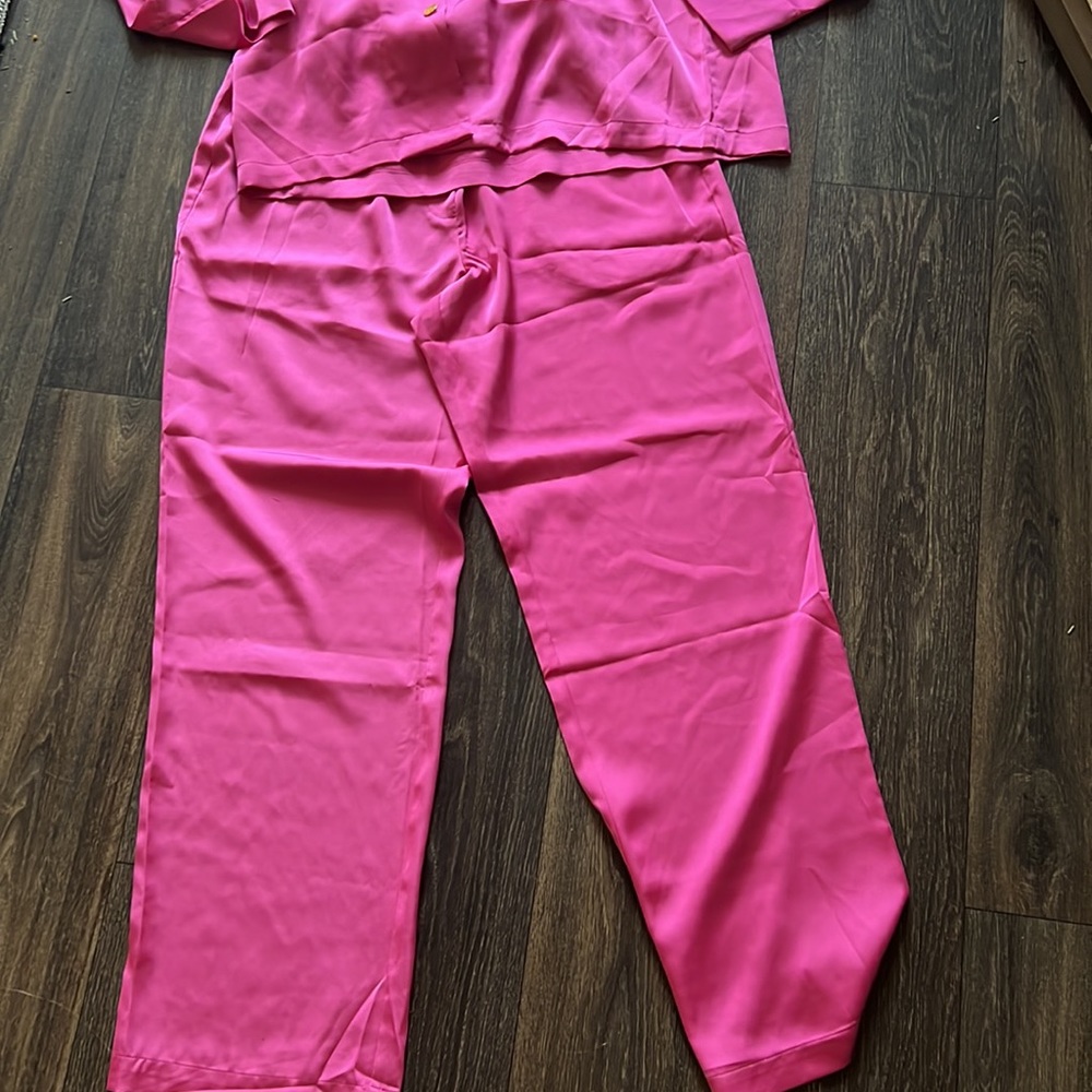 The Jet Set In Fuchsia - image 4